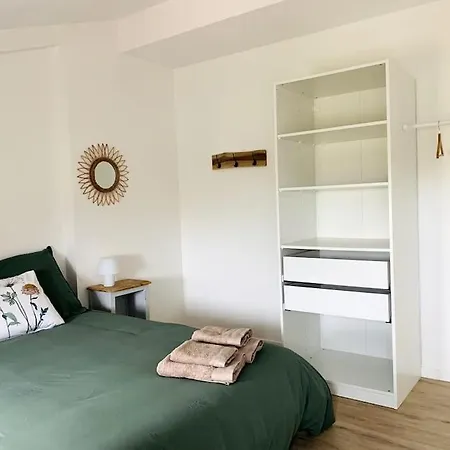 L'escale, A La Campagne Frossay